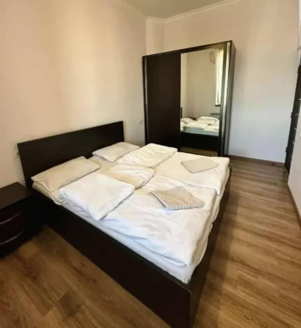 Elite Apartments Yerevan Ngoại thất bức ảnh